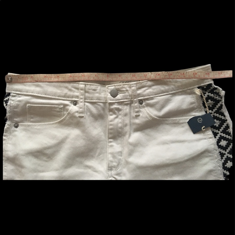 Universal Thread High Rise Shortie Shorts - Picture 3 of 7